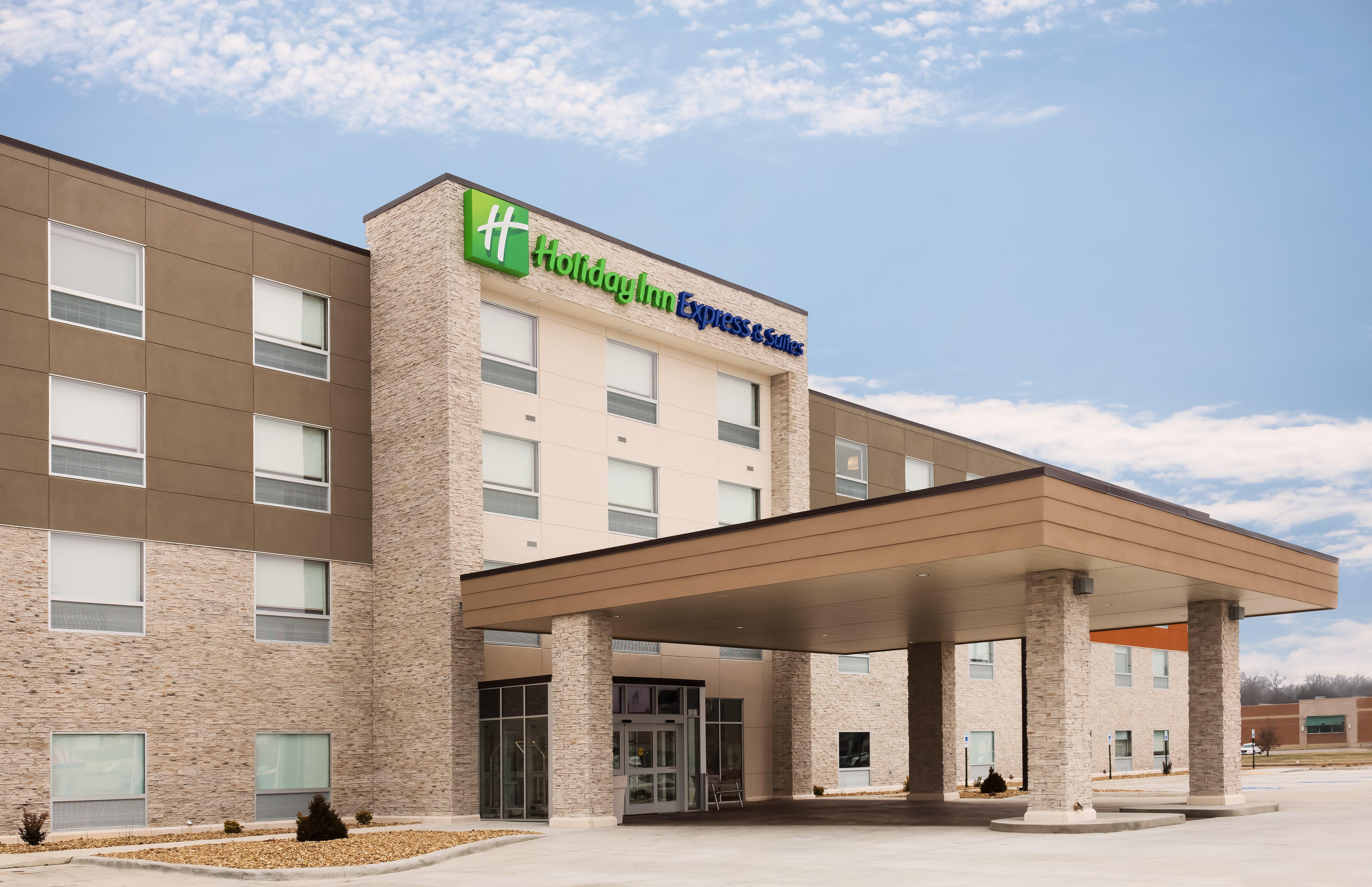 Holiday Inn Express & Suites West Plains Southwest By Ihg Exterior photo