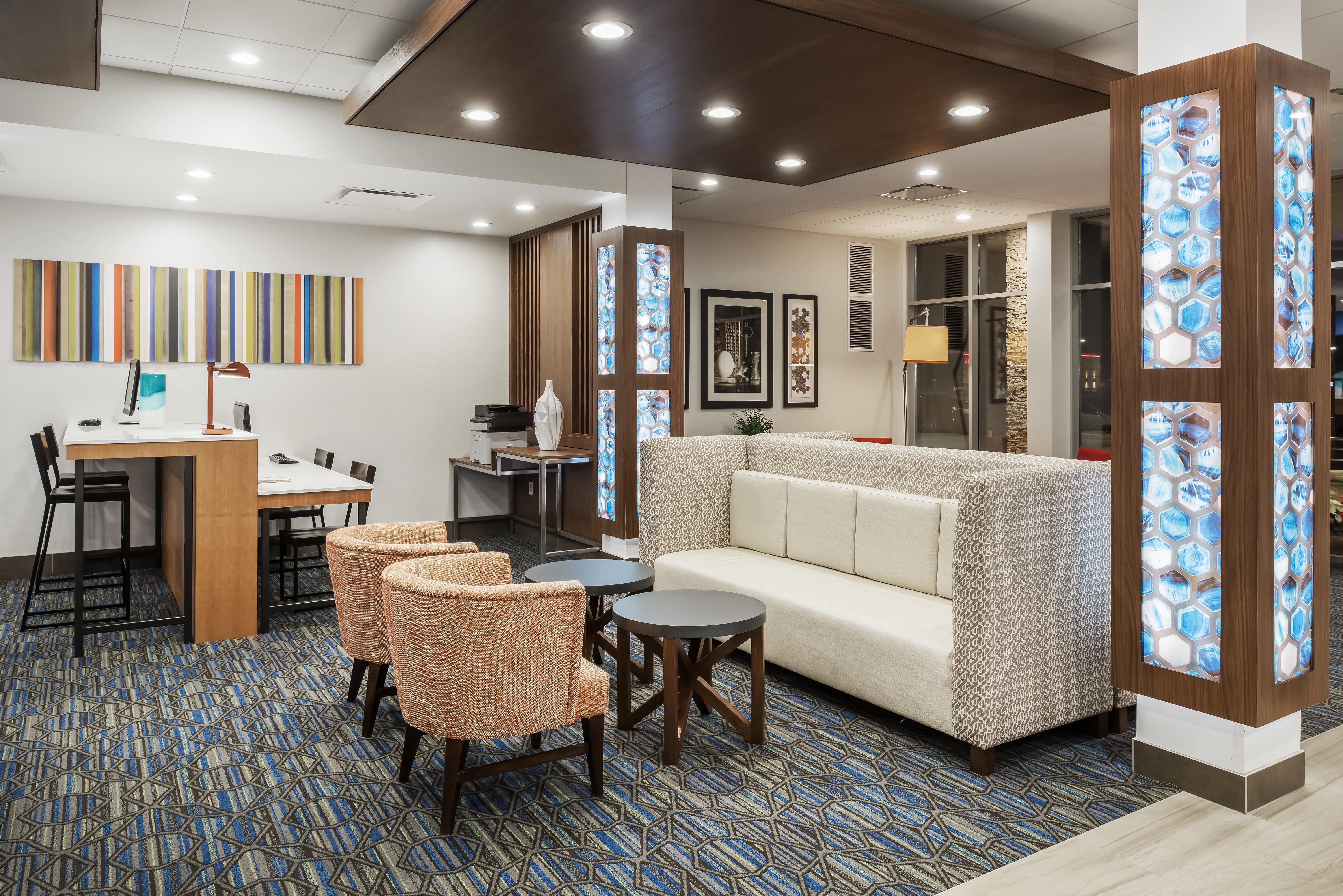 Holiday Inn Express & Suites West Plains Southwest By Ihg Exterior photo